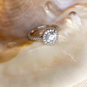 925 Sterling Silver Round CZ Halo Ring Size 8 Engagement Bridal Style